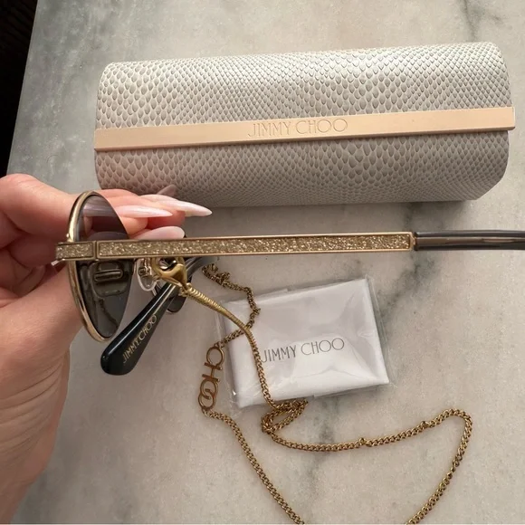 ❗️SOLD❗️Jimmy Choo Sonny/S sunglasses with chain - Picture 3 of 4